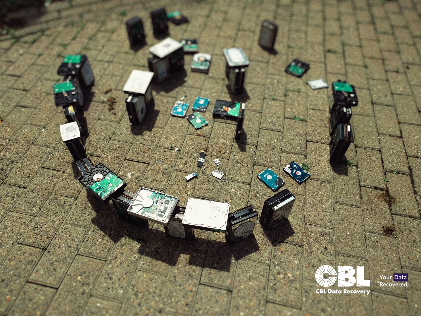 Drivehenge - Stonehenge made out of hard drives